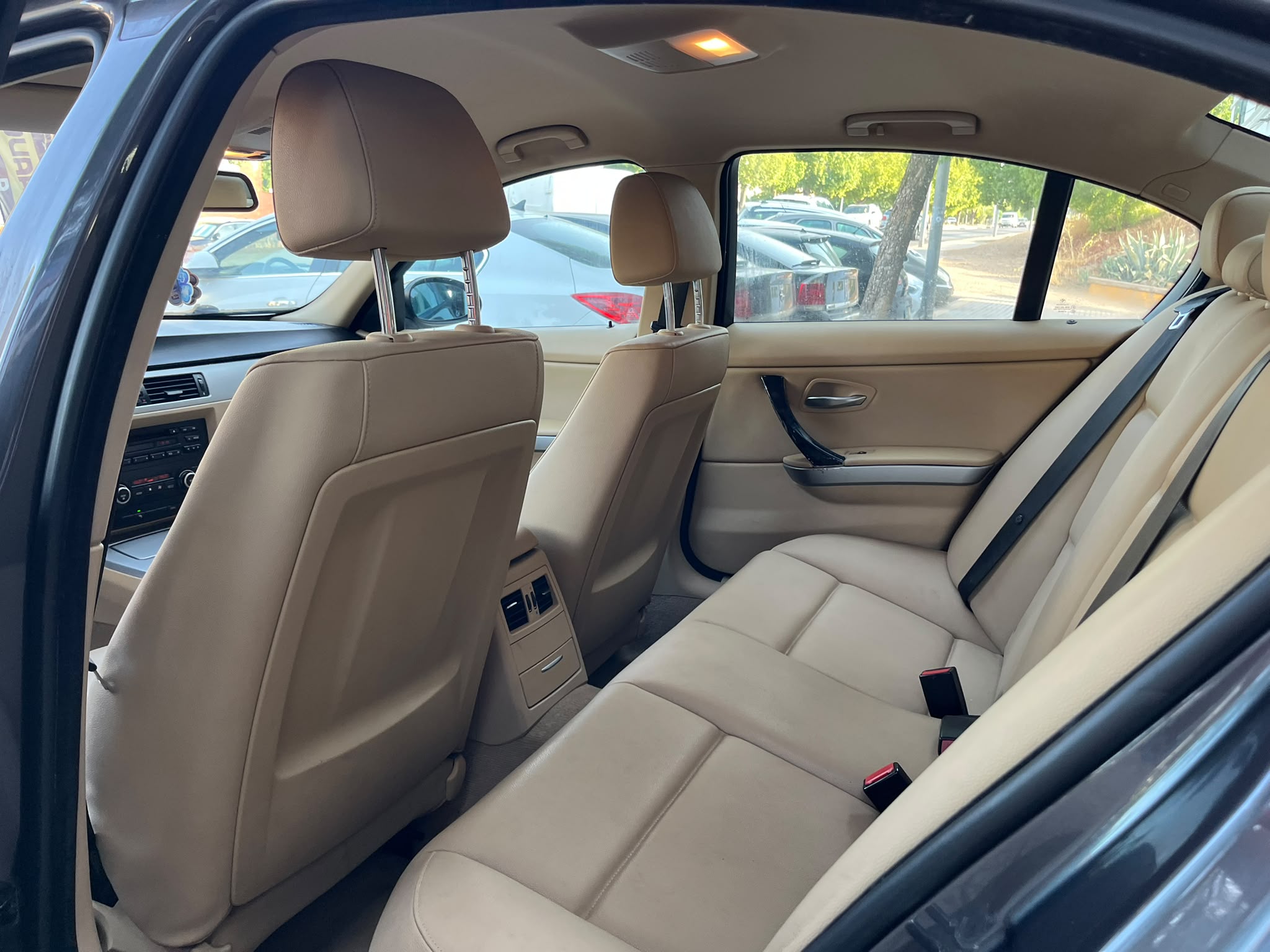 BMW 318D 2.0 143cv año 2008 kilometros 244.000 manual