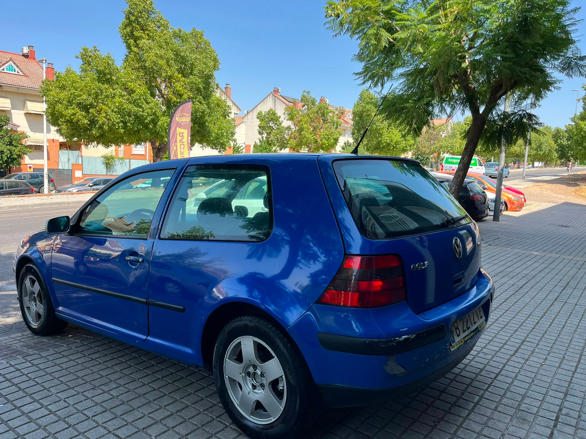 Voslkswagen Golf 1.9 Tdi 110cv