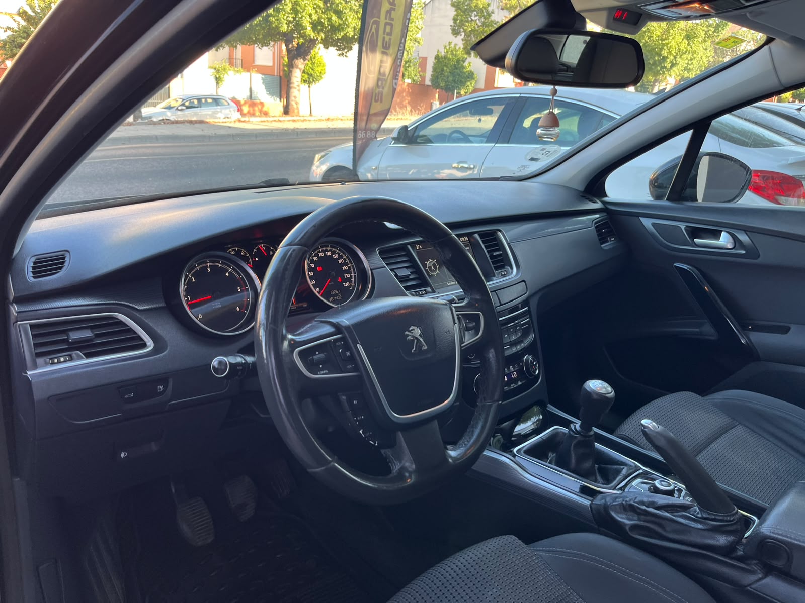 Peugeot 508 SW 2.0 HDI 140CV 6 VELOCIDADES