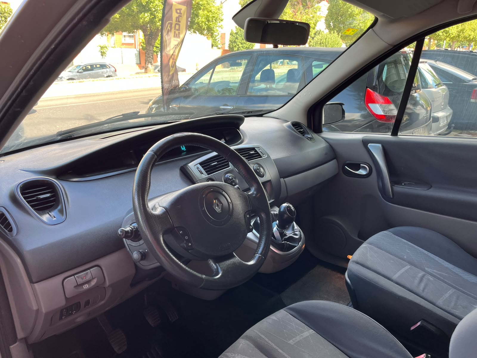 Renault Sceni 1.9 dci 130 cv 6 velocidades