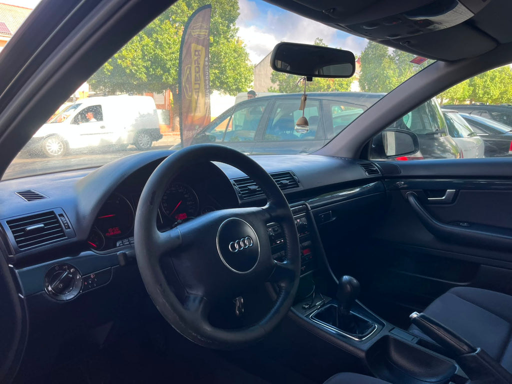 Audi A4 1.9 TDI 130 CV Año 2004 300.000 MIL KILOMETROS