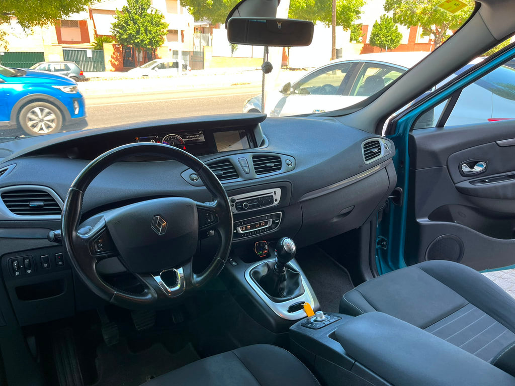 renault Gran Sceni 1.6 DCI   131 CV  6 VELOCIDADES