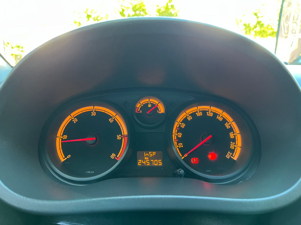OPEL CORSA COSMO 1.3 CDTI 75 CV 245.000 KILOMETROS AÑO 2010