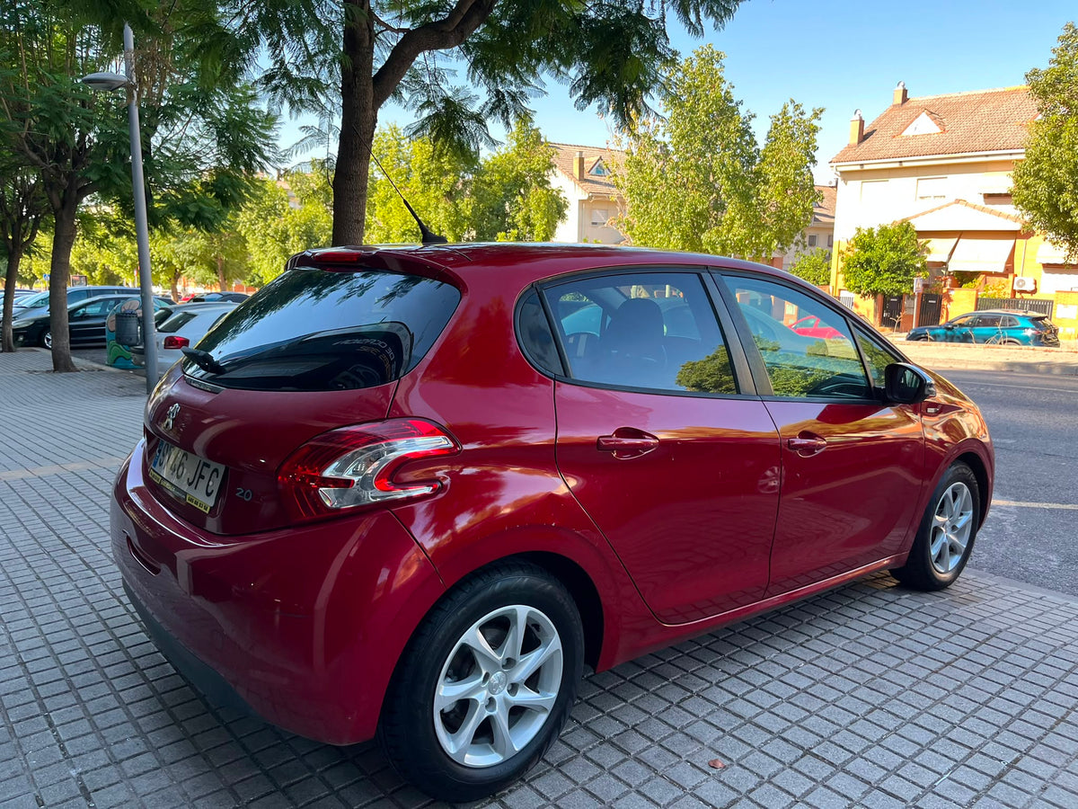 Peugeot 208 año 2015