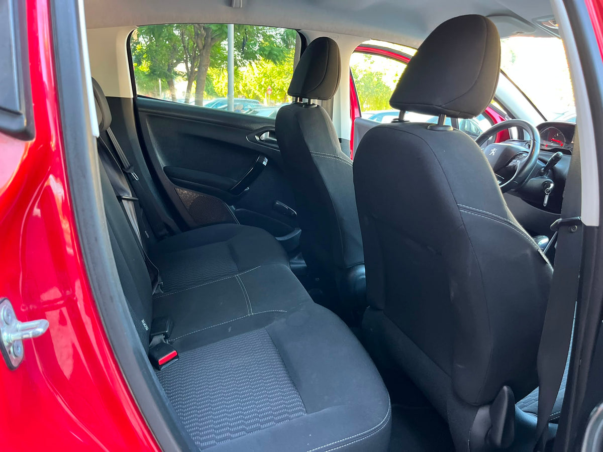 Peugeot 208 año 2015
