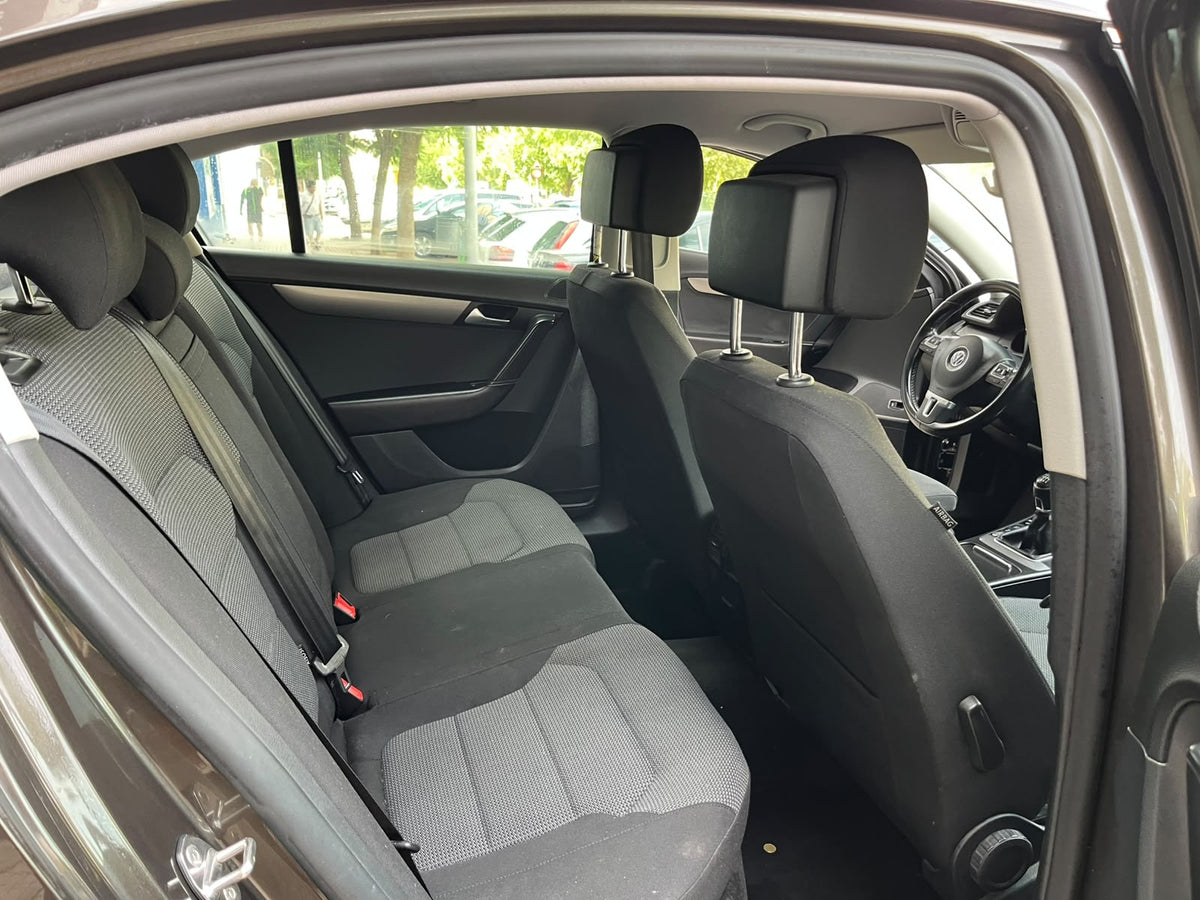 Volkswagen Passat AÑO 2015