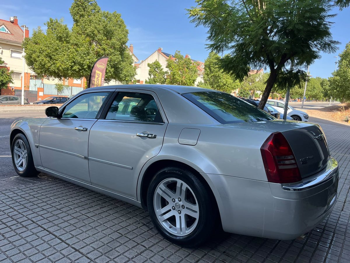 CHRYSLER 300C