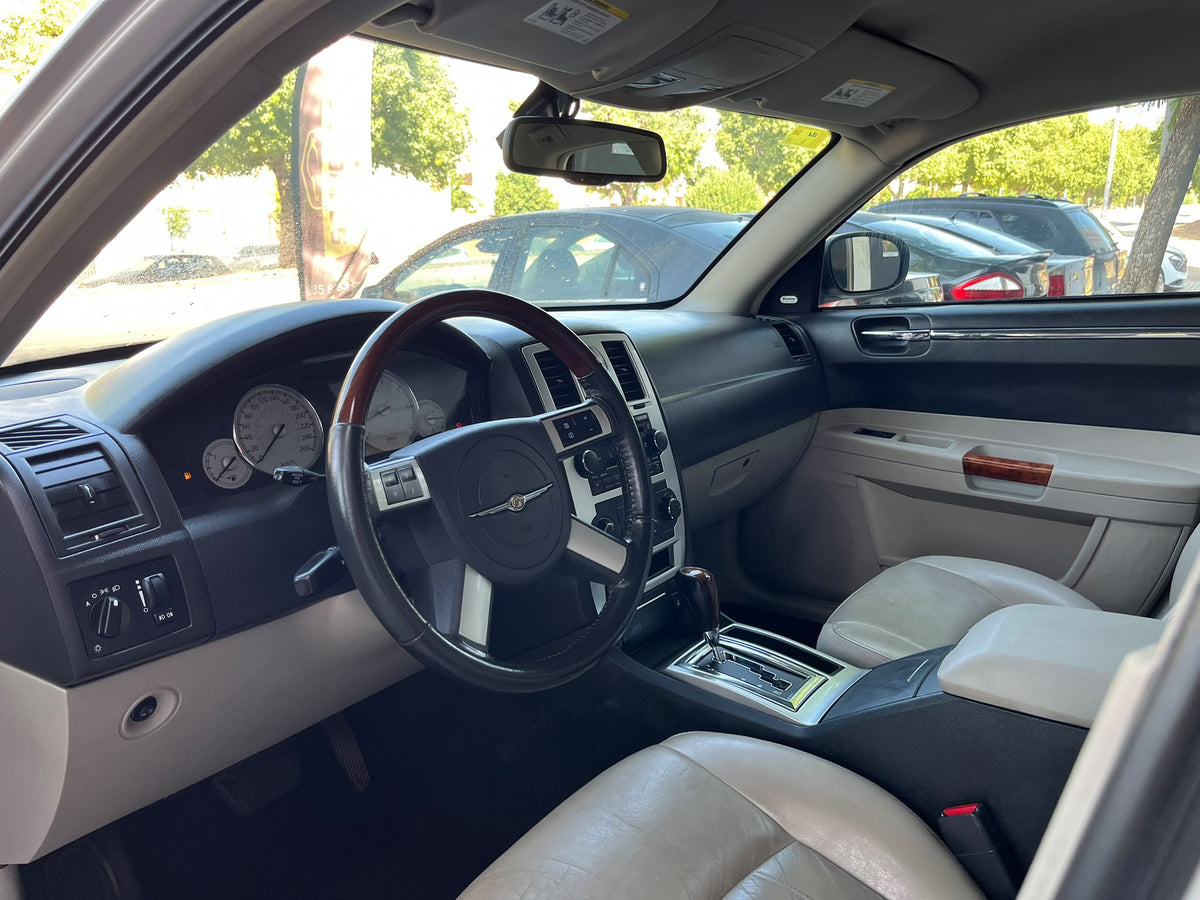 CHRYSLER 300C