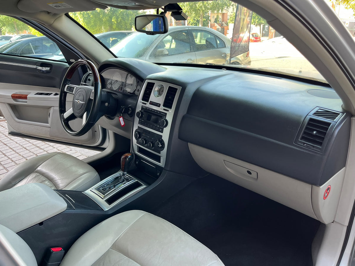 CHRYSLER 300C