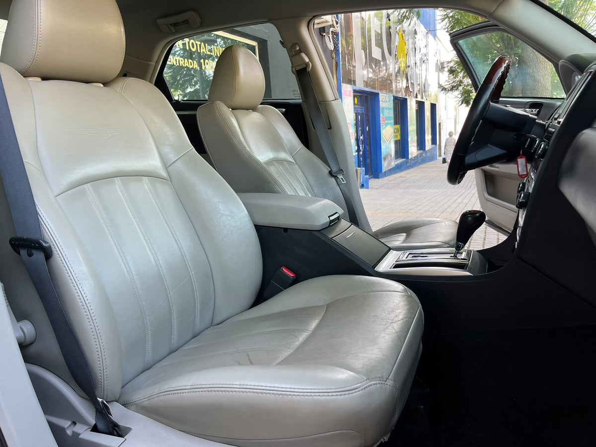 CHRYSLER 300C