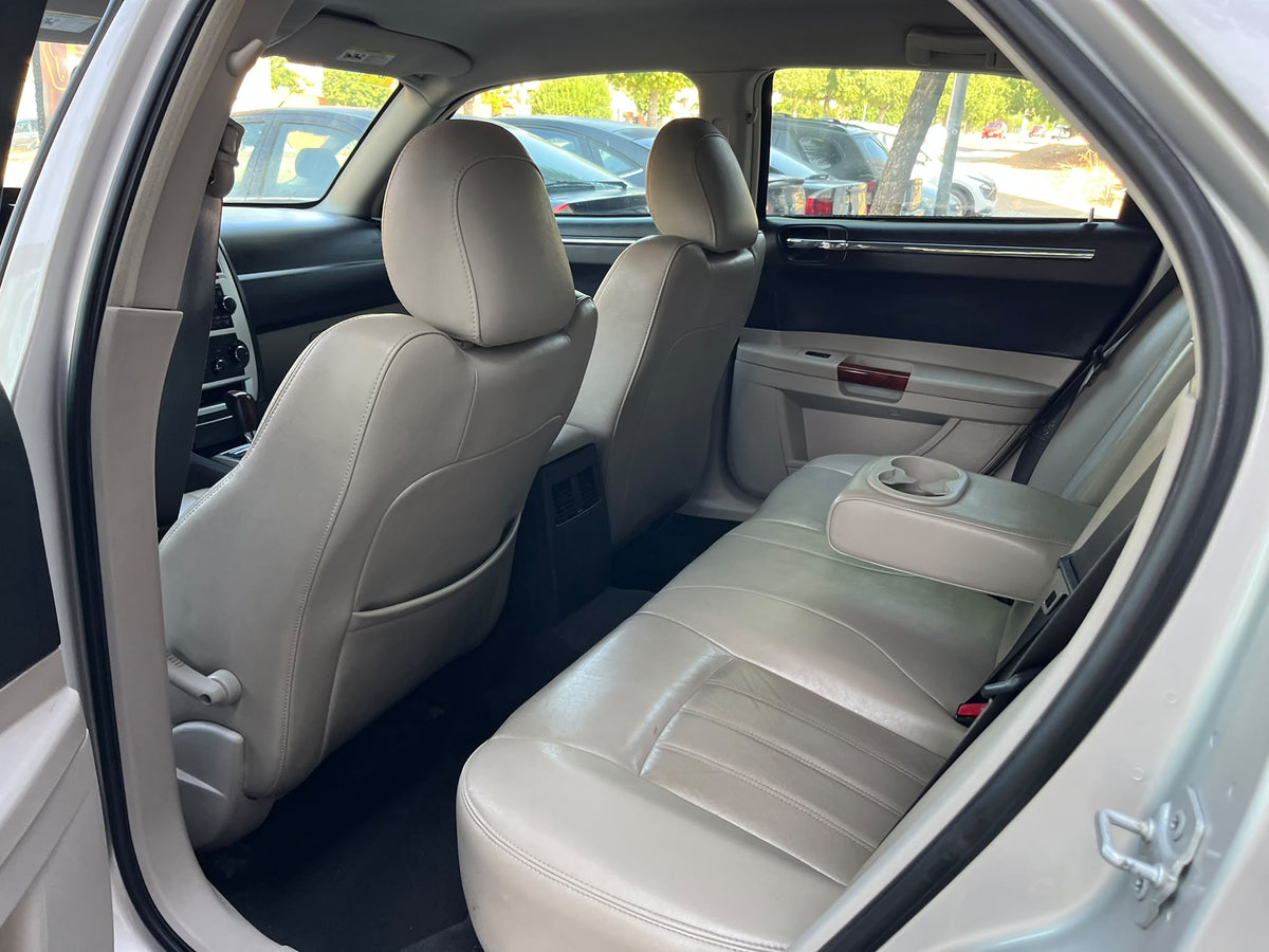 CHRYSLER 300C