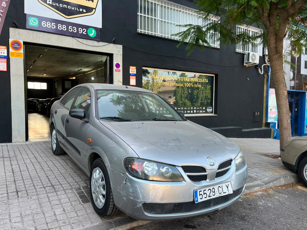 Nissan primera 1.6 100 cv año 2004